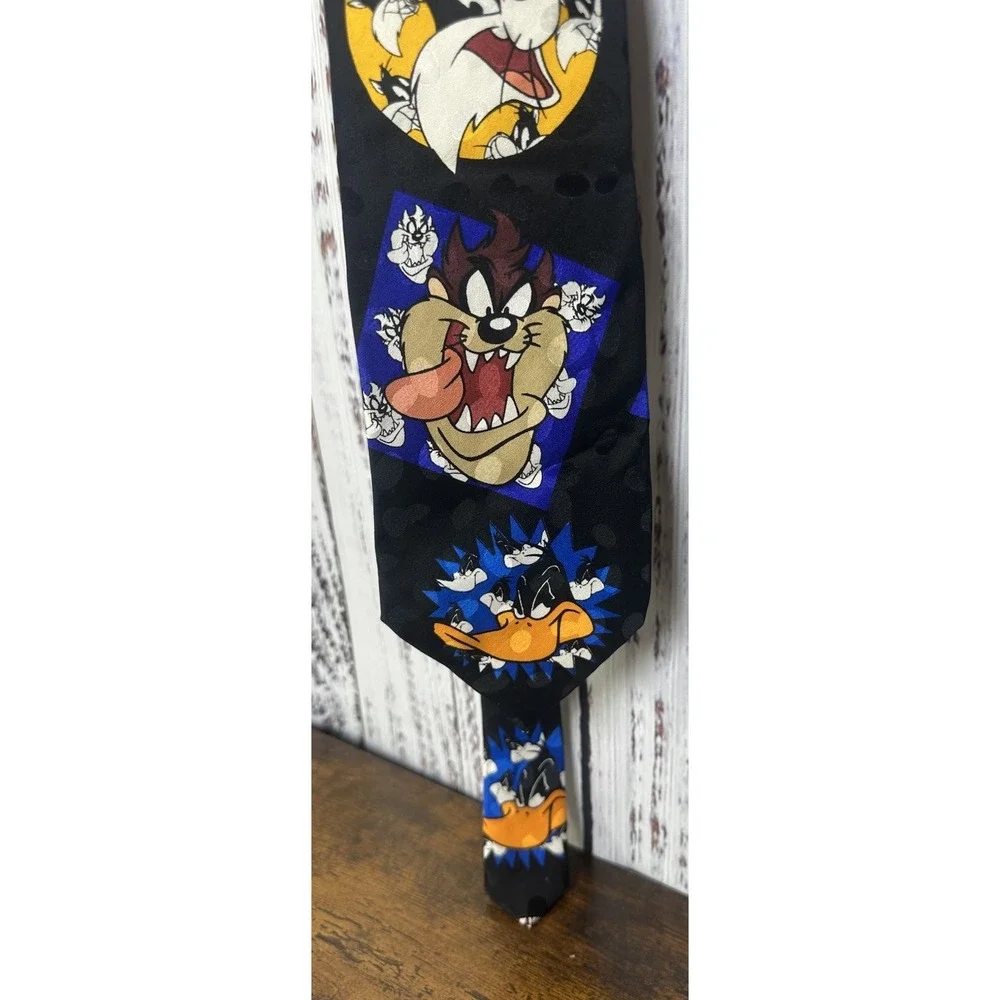 Vintage 1994 Looney Tunes Mania Tie‎ Black Characters Bugs Taz Sylvester Silk